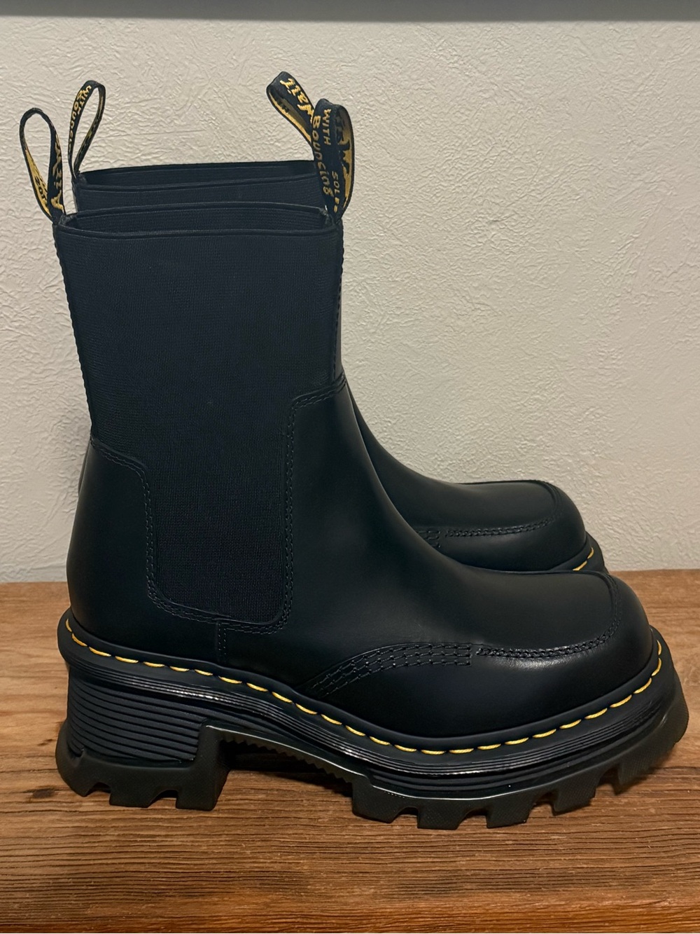 Dr. Martens Corran Chelsea Atlas Leather Heeled Boots